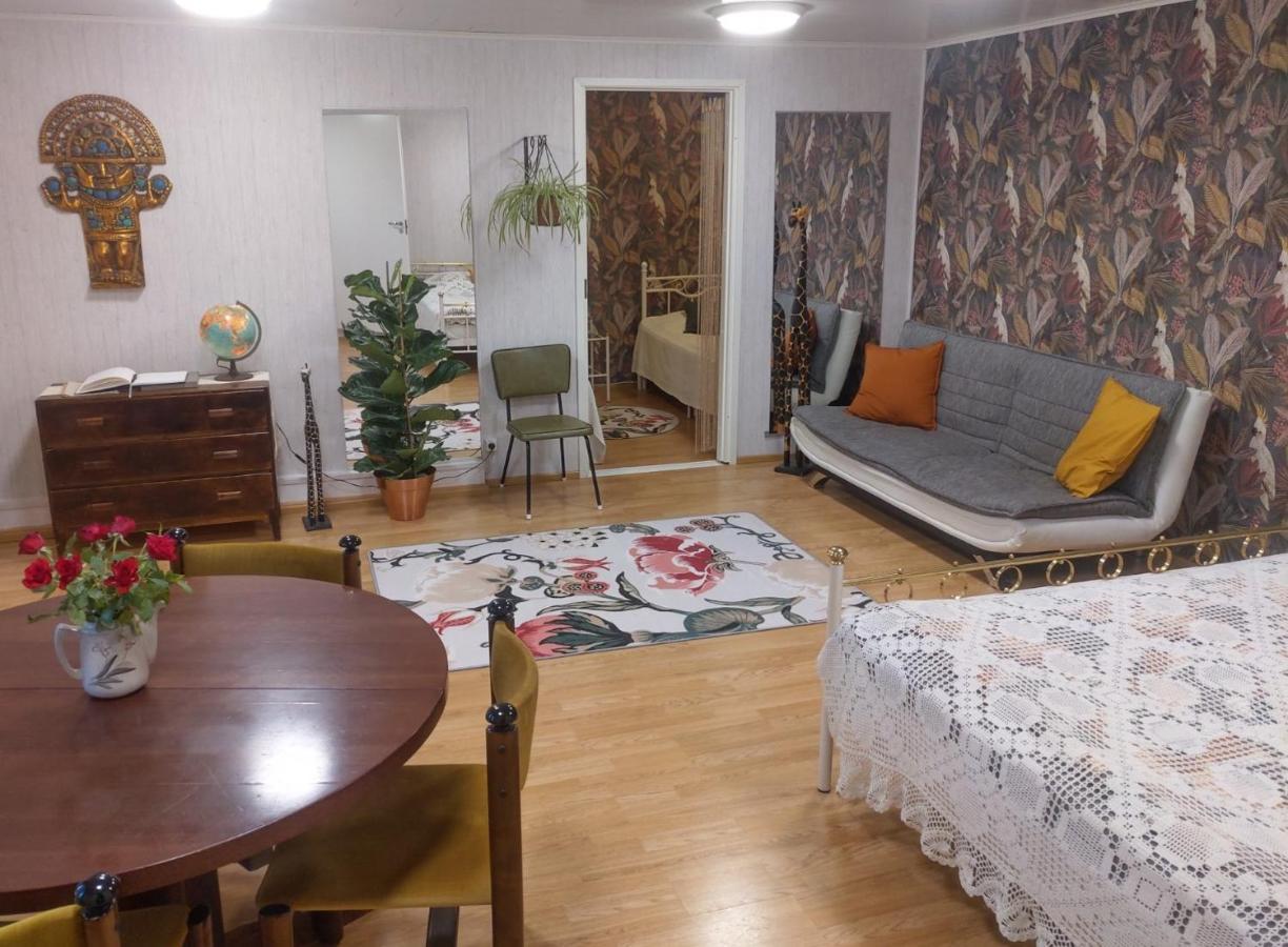 Guesthouse Solbacka Iittala Хямеэнлинна Экстерьер фото